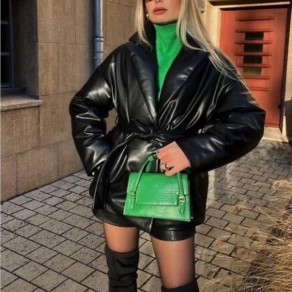 Faux leather belted puffy jacket - Picture 4 of 7